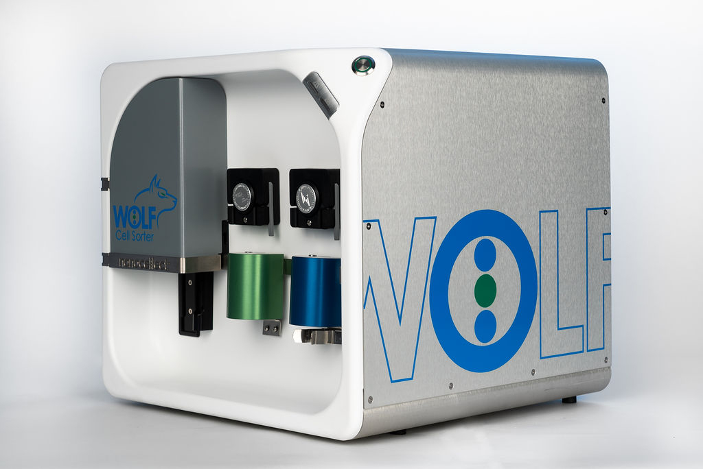 Nanocellect-Wolf-Cell-Sorter-left