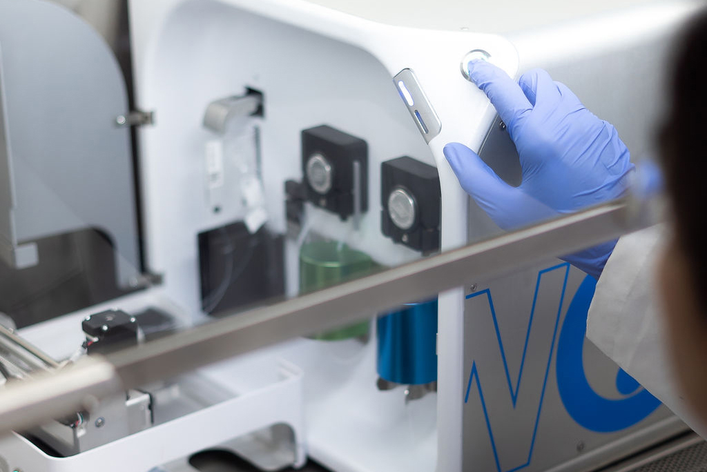 Nanocellect-Wolf-Cell-Sorter-power